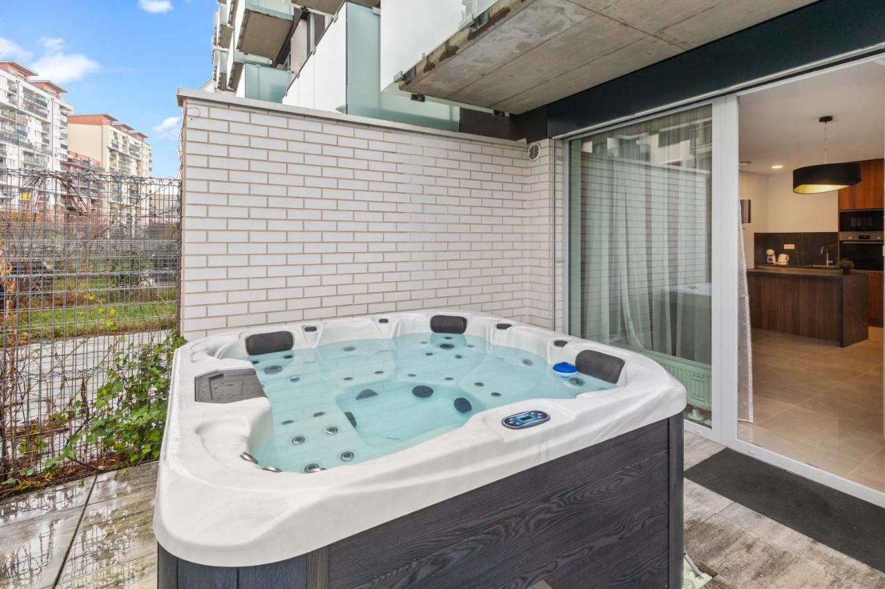 Апартаменти Lam Jegeho Alej - Jacuzzi - Free Parking Братислава Екстер'єр фото